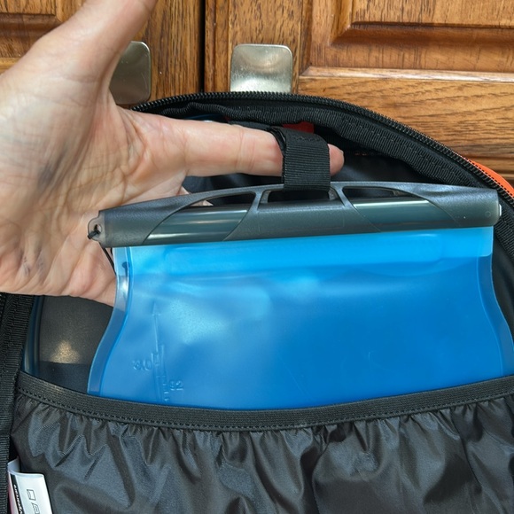 Klymit Echo 12L Orange Backpack NEW TAGS HYDRATION BACK PACK / WAIST PADDING - Picture 5 of 11